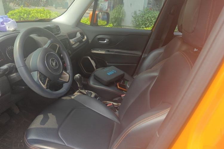 Used Jeep Renegade 2016 1.4T Automatic Jingneng Edition Left Front Seat