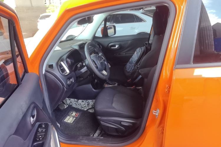 Used Jeep Renegade 2016 1.4T Automatic Jingneng Version+ Left Front Seat