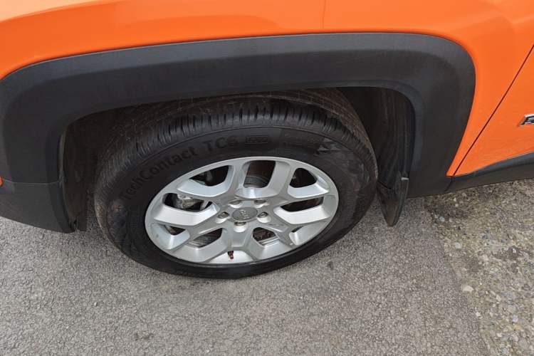 Used Jeep Renegade 2016 1.4T Automatic High-Energy Version Left Front Wheel Hub