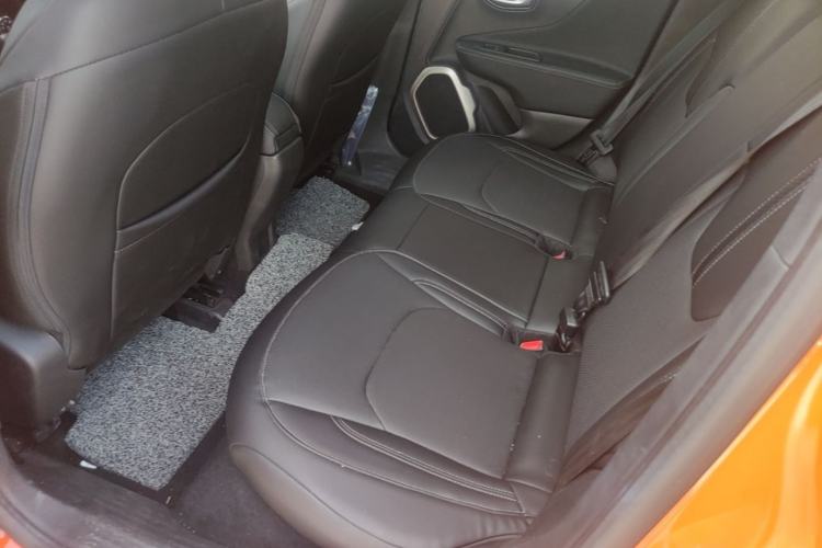 Used Jeep Renegade 2016 1.4T Automatic Jingneng Edition Left Rear Seat