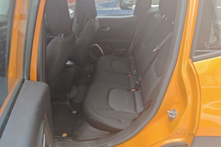 Used Jeep Renegade 2016 1.4T Automatic Jingneng Version+ Left Rear Seat