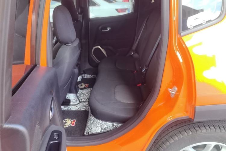Used Jeep Renegade 2016 1.4T Automatic Jingneng Version+ Left Rear Seat