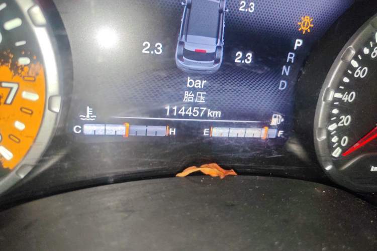 Used Jeep Renegade 2016 1.4T Automatic Smart Edition Odometer Close Up