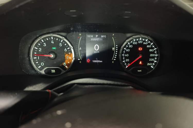 Used Jeep Renegade 2016 1.4T Automatic Jingneng Edition Odometer Close Up