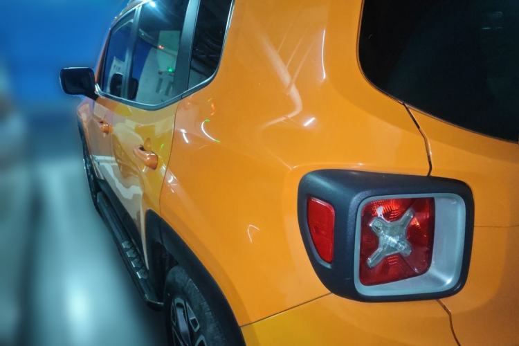 Used Jeep Renegade 2016 1.4T Automatic Smart Edition Rear Left 45 Deg