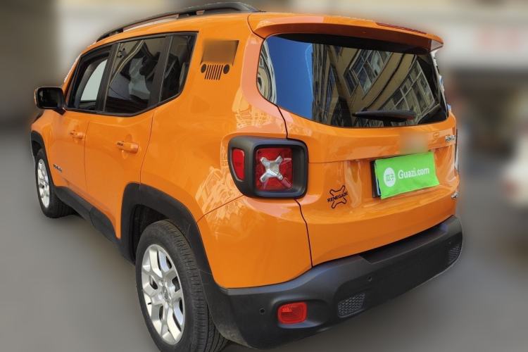 Used Jeep Renegade 2016 1.4T Automatic High-Energy Version Rear Left 45 Deg