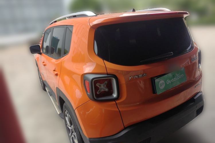 Used Jeep Renegade 2016 1.4T Automatic Smart Edition Rear Left 45 Deg