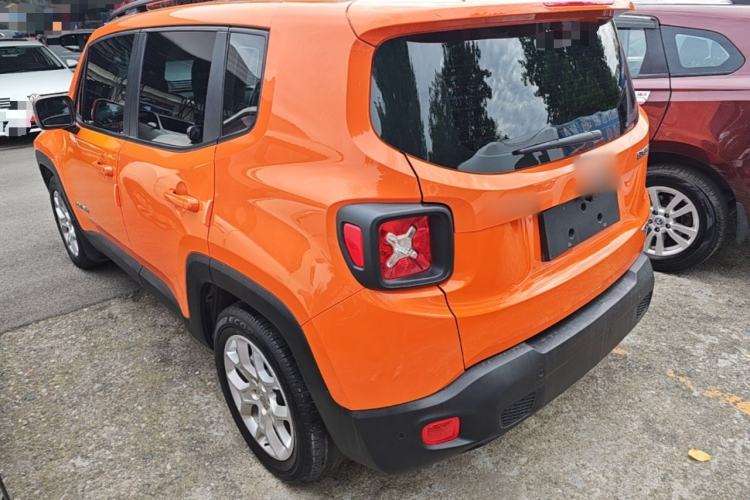 Used Jeep Renegade 2016 1.4T Automatic High-Energy Version Rear Left 45 Deg