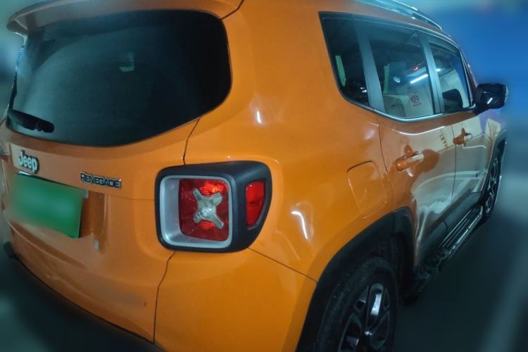 Used Jeep Renegade 2016 1.4T Automatic Smart Edition Rear Right 45 Deg