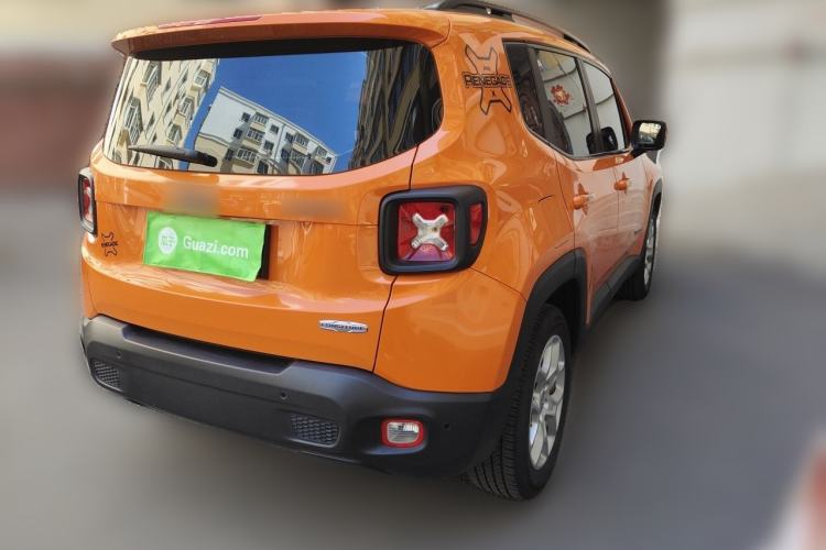Used Jeep Renegade 2016 1.4T Automatic High-Energy Version Rear Right 45 Deg