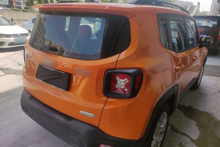 Used Jeep Renegade 2016 1.4T Automatic Jingneng Edition Rear Right 45 Deg