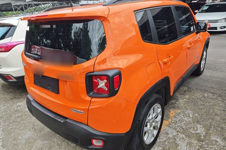 Used Jeep Renegade 2016 1.4T Automatic High-Energy Version Rear Right 45 Deg