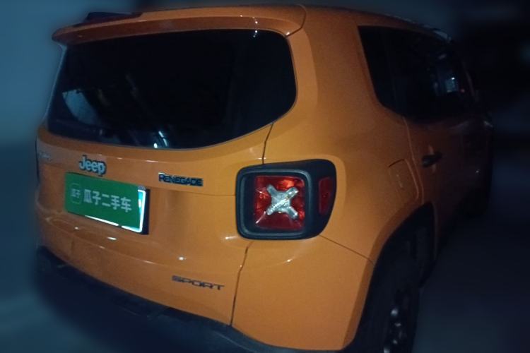 Used Jeep Renegade 2016 1.4T Automatic Kinetic Edition Rear Right 45 Deg