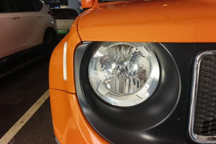 Used Jeep Renegade 2016 1.4T Automatic Jingneng Edition Right Front Headlight