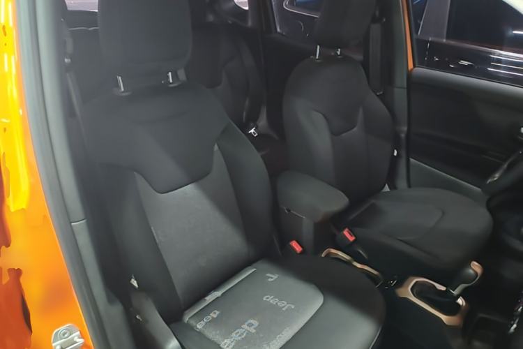 Used Jeep Renegade 2016 1.4T Automatic Jingneng Edition Right Front Seat