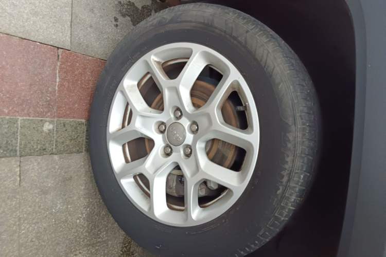 Used Jeep Renegade 2016 1.4T Automatic High-Energy Version Right Front Wheel Hub