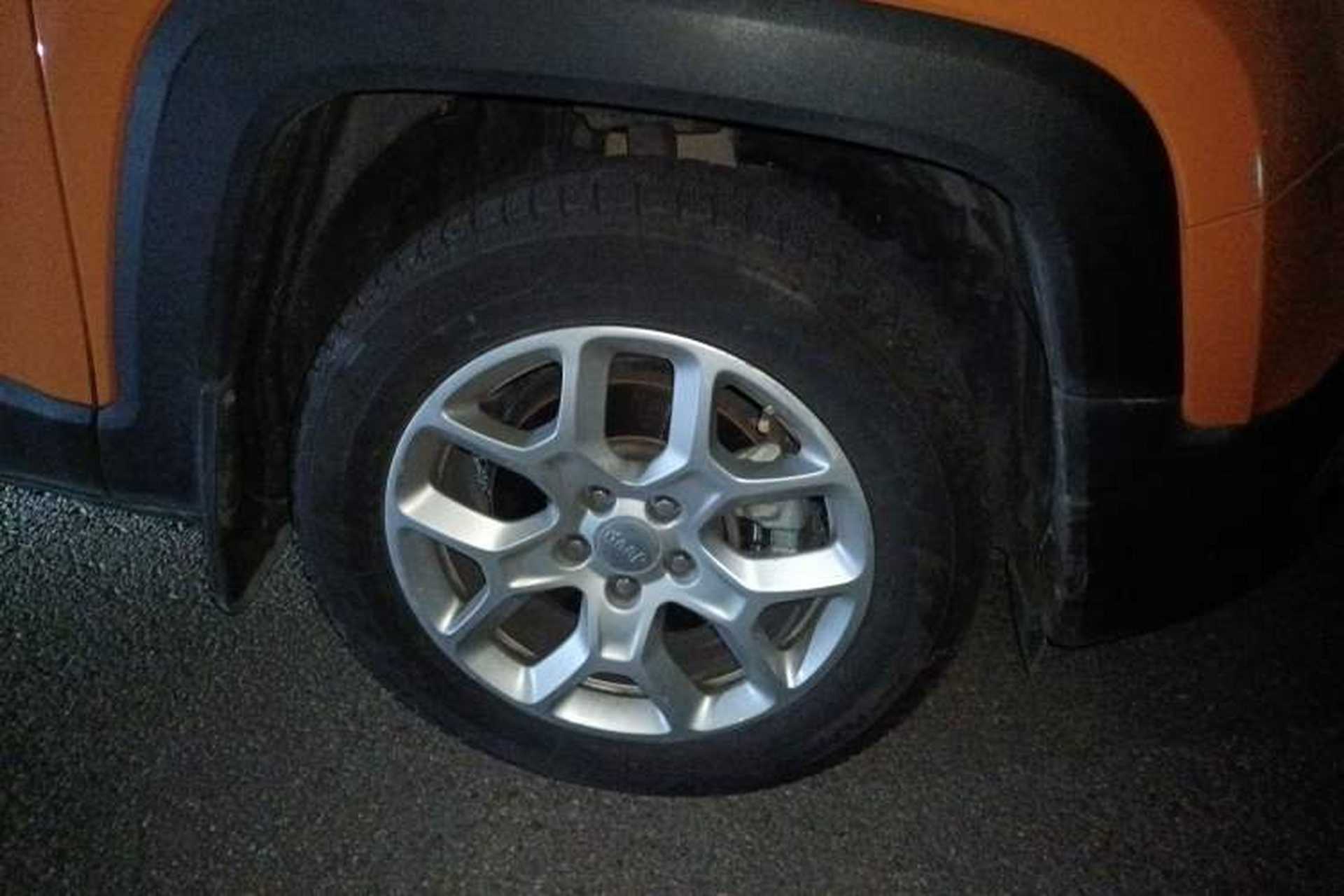 Used Jeep Renegade 2016 1.4T Automatic High-Energy Version Right Front Wheel Hub