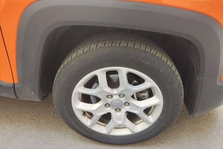 Used Jeep Renegade 2016 1.4T Automatic High-Energy Version Right Front Wheel Hub
