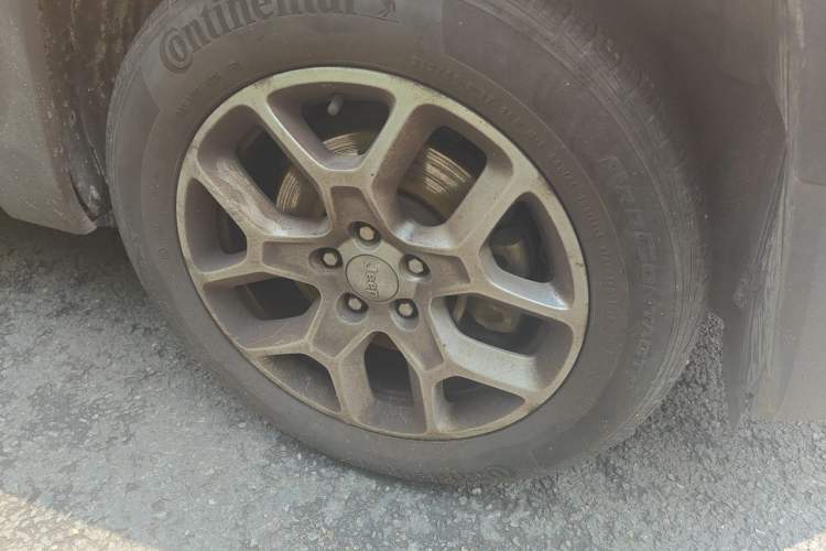 Used Jeep Renegade 2016 1.4T Automatic Jingneng Edition Right Front Wheel Hub
