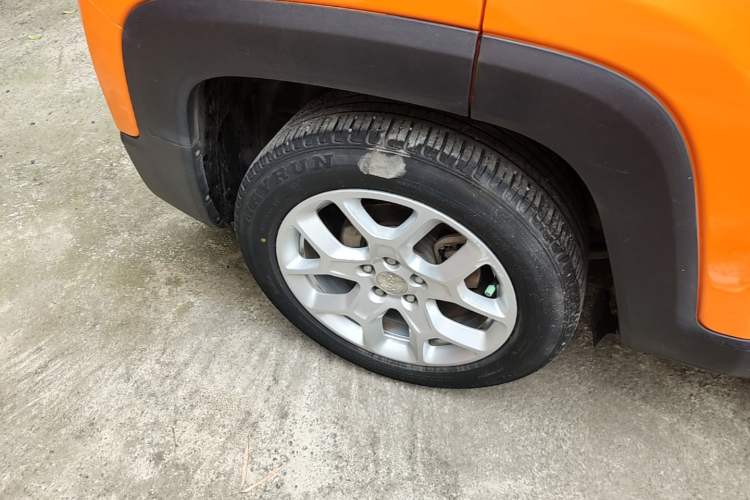 Used Jeep Renegade 2016 1.4T Automatic Jingneng Edition Right Rear Wheel Hub