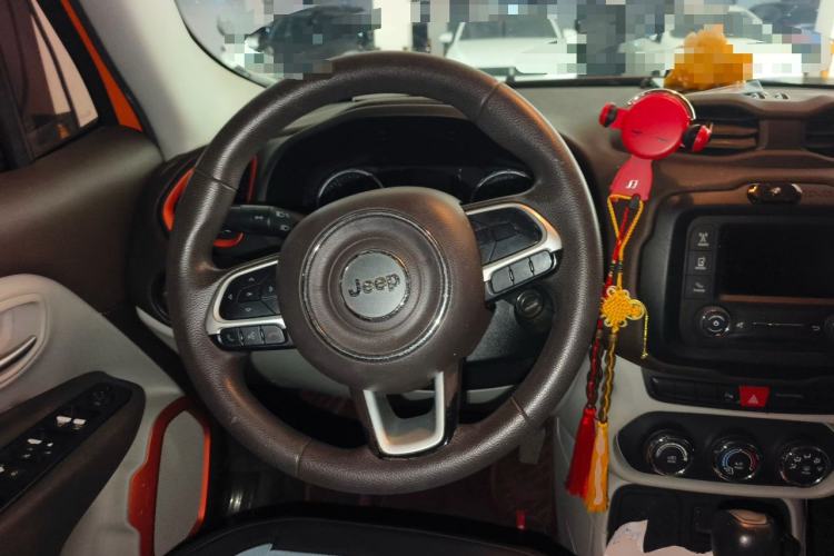 Used Jeep Renegade 2016 1.4T Automatic Jingneng Edition Steering Wheel