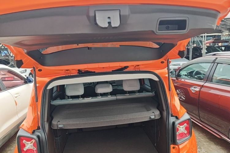 Used Jeep Renegade 2016 1.4T Automatic High-Energy Version Trunk