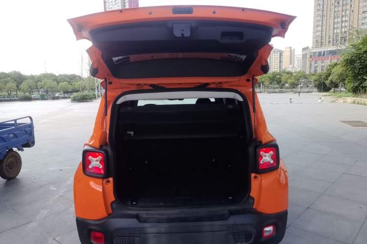 Used Jeep Renegade 2016 1.4T Automatic Jingneng Version+ Trunk