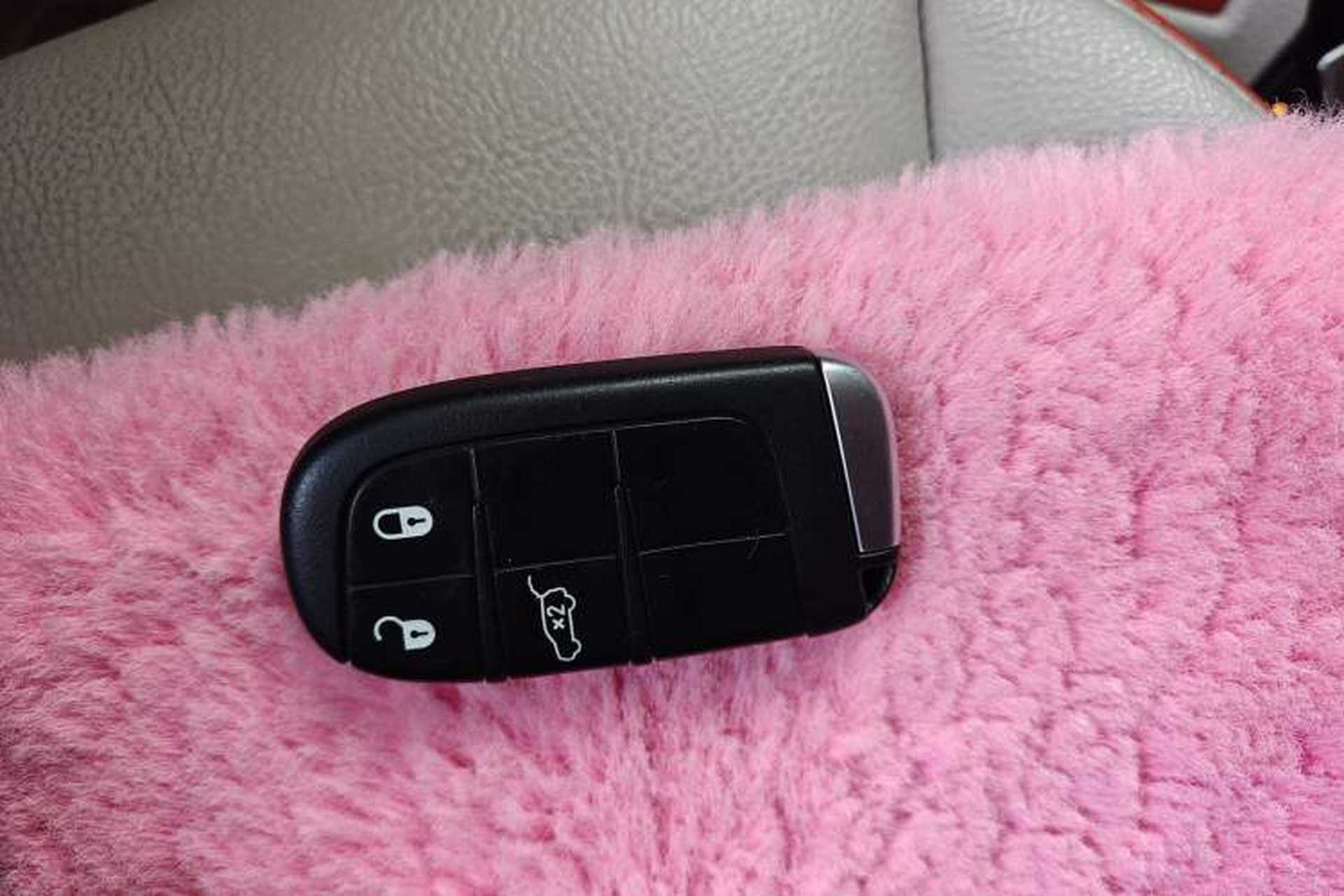 Used Jeep Renegade 2016 1.4T Automatic Smart Edition Vehicle Key