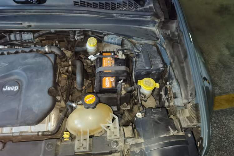 Used Jeep Renegade 2016 1.4T Automatic Jingneng Edition Engine Bay Left