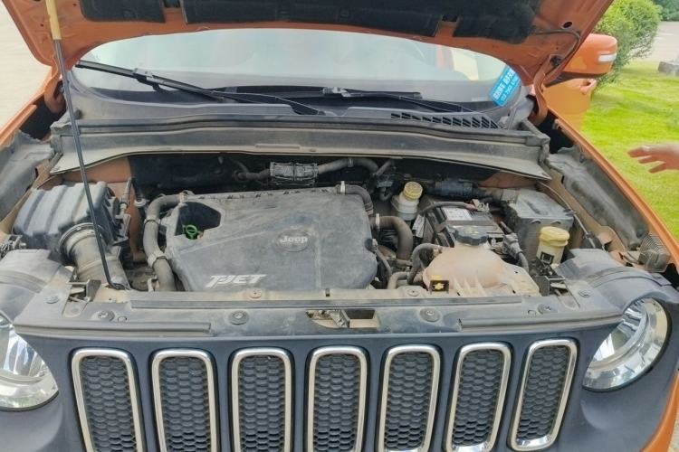 Used Jeep Renegade 2016 1.4T Automatic High-Energy Version Engine Bay