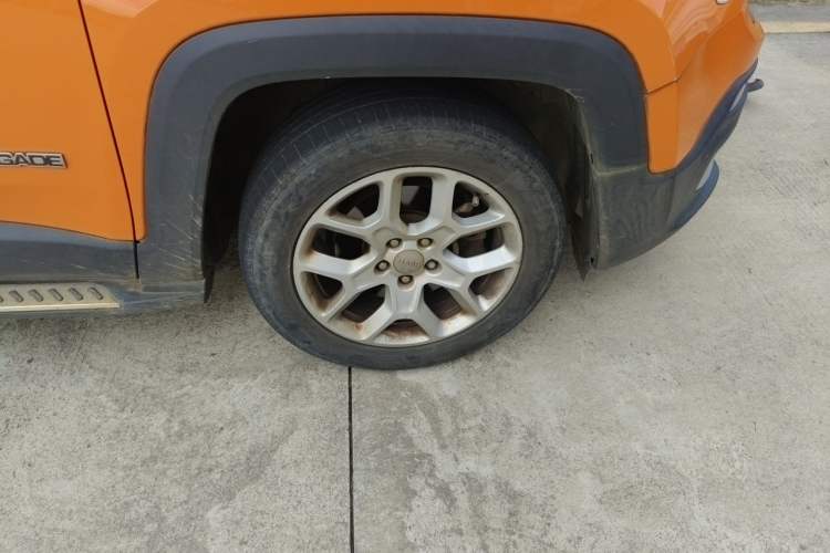 Used Jeep Renegade 2016 1.4T Automatic High-Energy Version Right Front Wheel Hub
