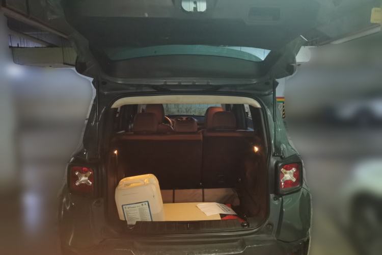 Used Jeep Renegade 2016 1.4T Automatic Jingneng Edition Trunk