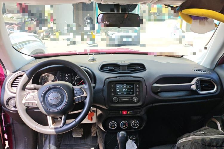 Used Jeep Renegade 2016 1.4T Automatic Jingneng Edition Center Console