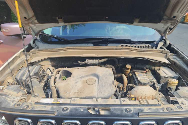 Used Jeep Renegade 2016 1.4T Automatic High-Energy Version Engine Bay