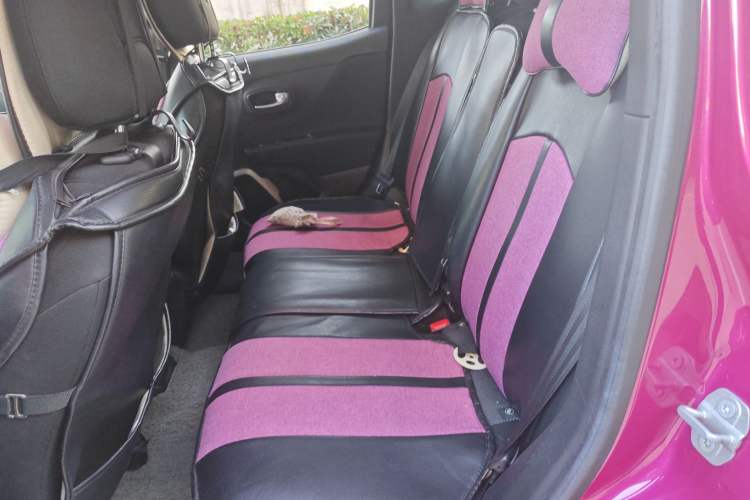 Used Jeep Renegade 2016 1.4T Automatic Jingneng Edition Left Rear Seat