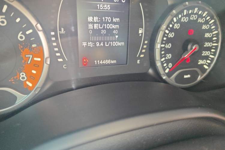 Used Jeep Renegade 2016 1.4T Automatic High-Energy Version Odometer Close Up