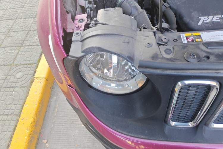 Used Jeep Renegade 2016 1.4T Automatic Jingneng Edition Right Front Headlight
