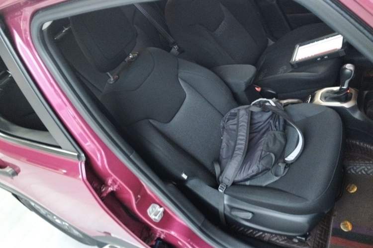 Used Jeep Renegade 2016 1.4T Automatic Kinetic Edition Right Front Seat