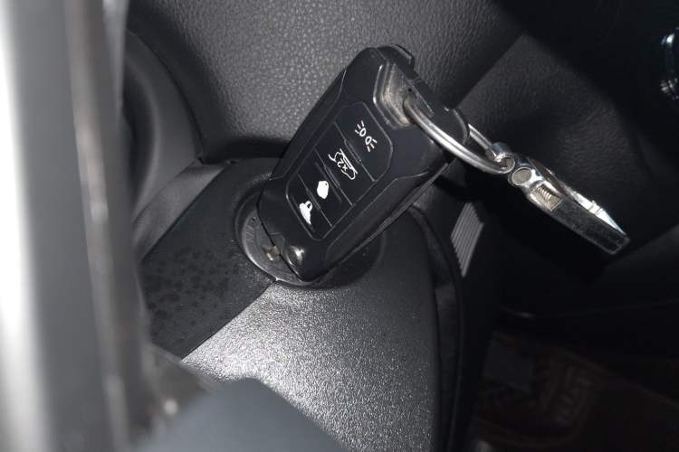 Used Jeep Renegade 2016 1.4T Automatic Kinetic Edition Vehicle Key