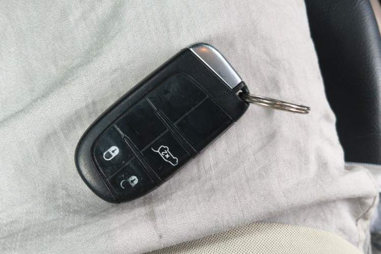 Used Jeep Renegade 2016 1.4T Automatic Smart Edition Vehicle Key