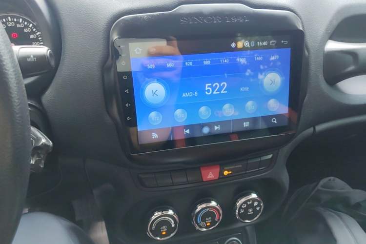 Used Jeep Renegade 2016 1.4T Automatic Kinetic Edition Audio And AC Panel