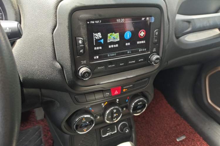 Used Jeep Renegade 2016 1.4T Automatic Jingneng Version+ Audio And AC Panel