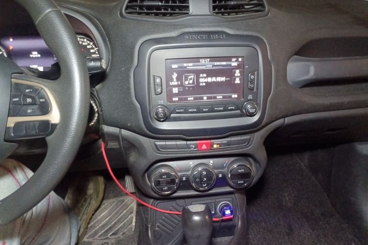 Used Jeep Renegade 2016 1.4T Automatic Jingneng Version+ Audio And AC Panel