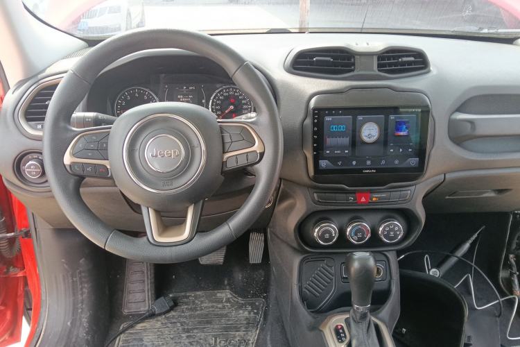 Used Jeep Renegade 2016 1.4T Automatic Jingneng Edition Center Console