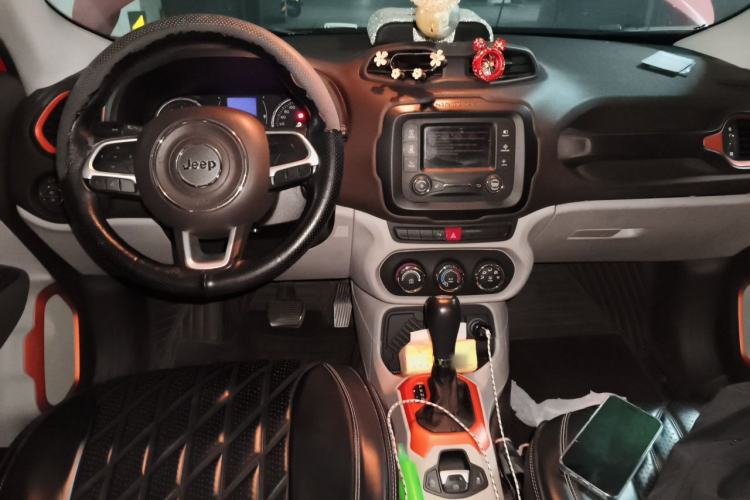 Used Jeep Renegade 2016 1.4T Automatic Jingneng Edition Center Console