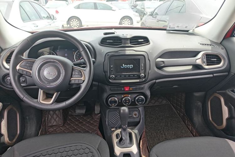 Used Jeep Renegade 2016 1.4T Automatic Jingneng Version+ Center Console