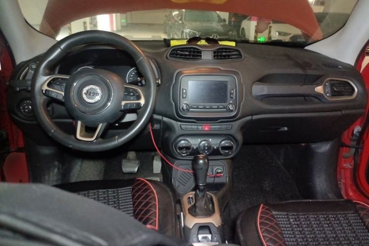 Used Jeep Renegade 2016 1.4T Automatic Jingneng Version+ Center Console
