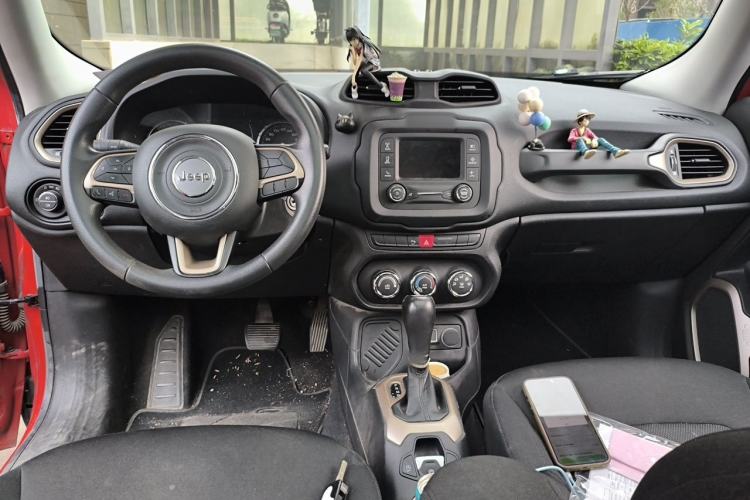 Used Jeep Renegade 2016 1.4T Automatic Jingneng Edition Center Console
