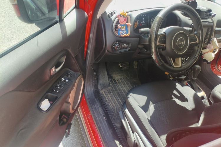 Used Jeep Renegade 2016 1.4T Automatic Jingneng Edition Driver Seat