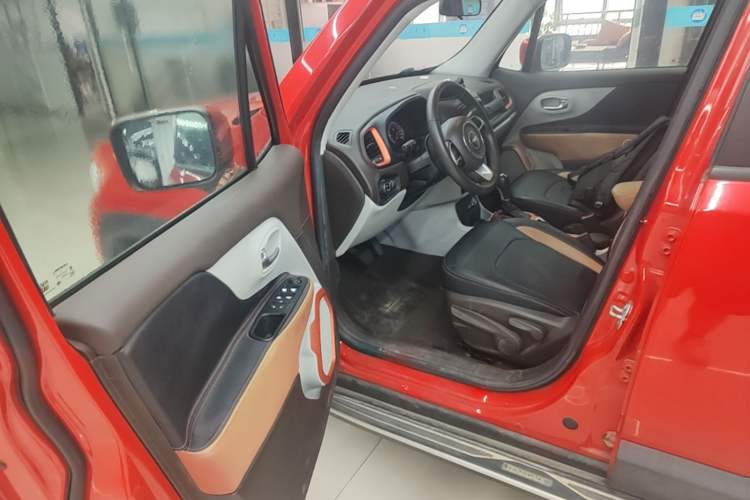 Used Jeep Renegade 2016 1.4T Automatic Jingneng Edition Driver Seat